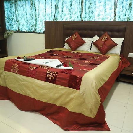 Hotel Shiv Leela Grand Mumbai Exterior photo