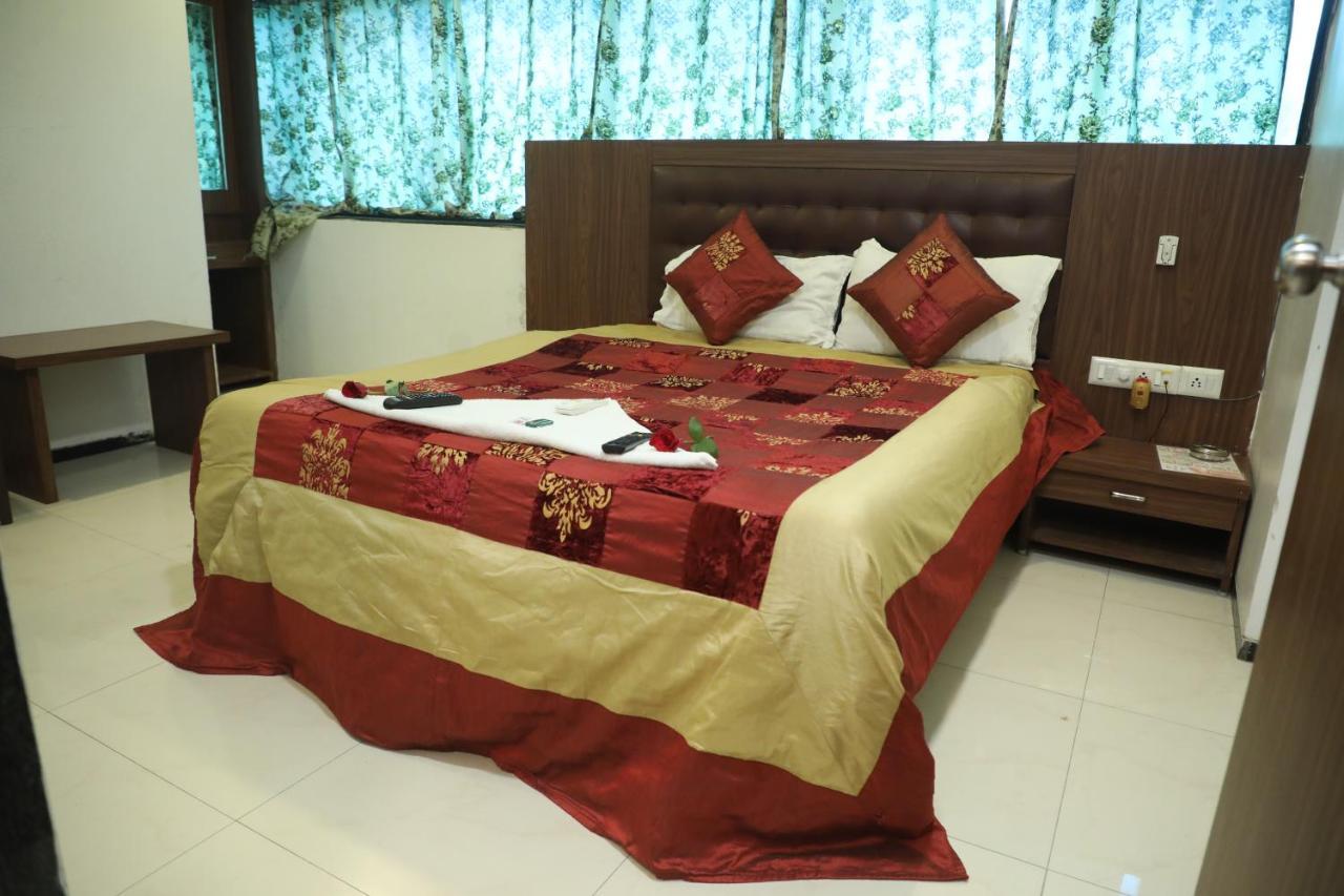 Hotel Shiv Leela Grand Mumbai Exterior photo