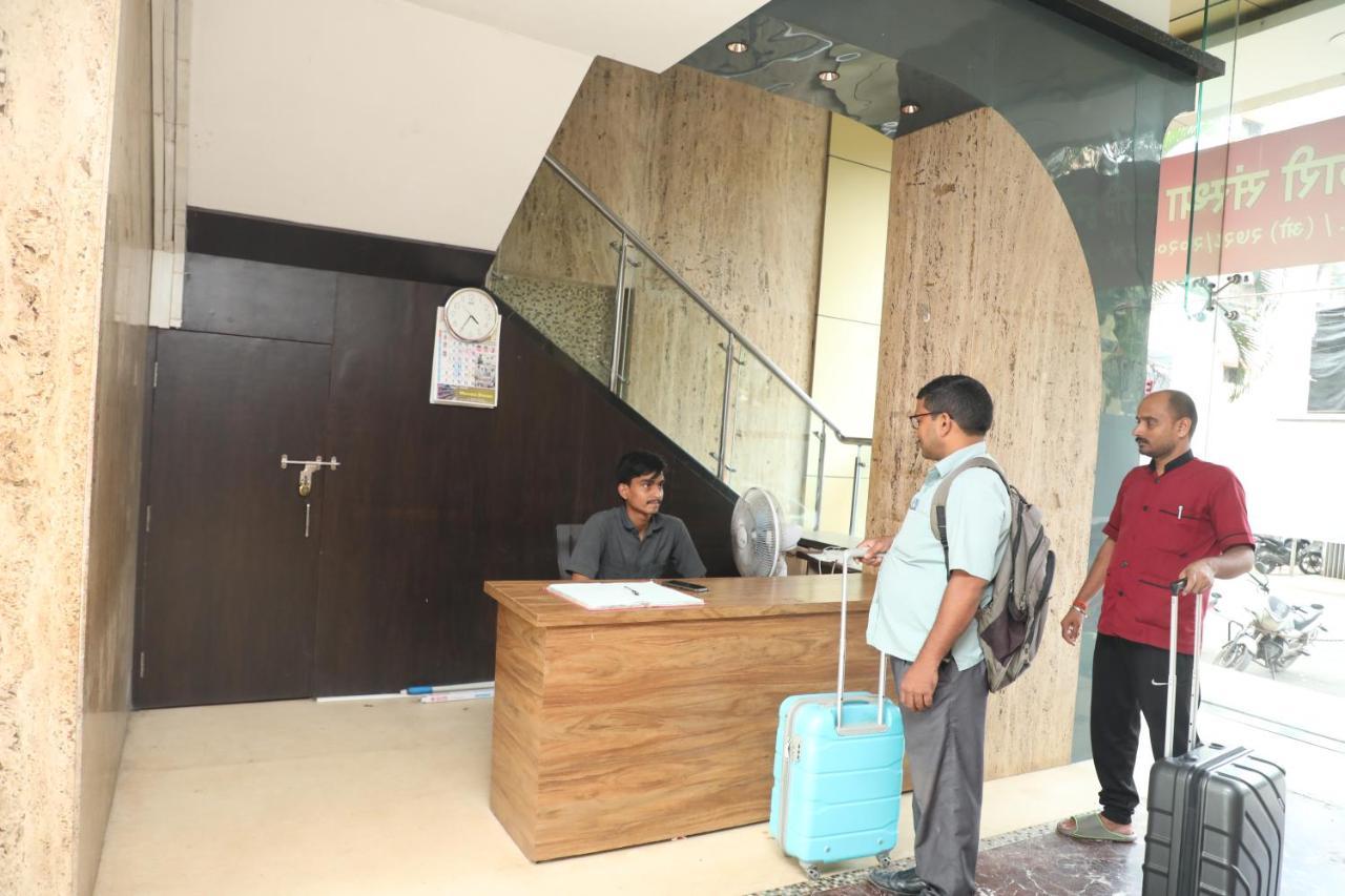 Hotel Shiv Leela Grand Mumbai Exterior photo